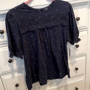 NEW WITH TAGS LUCKY BRAND BLOUSE in Navy Blue, SIZE L